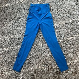 LULULEMON LEGGING SIZE 2